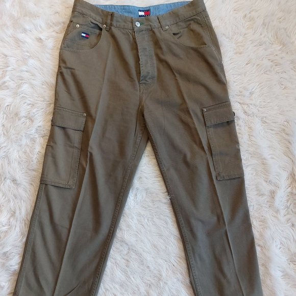 Tommy Hilfiger Man's Tan Cargo Fly Buttons Pants - Picture 3 of 9
